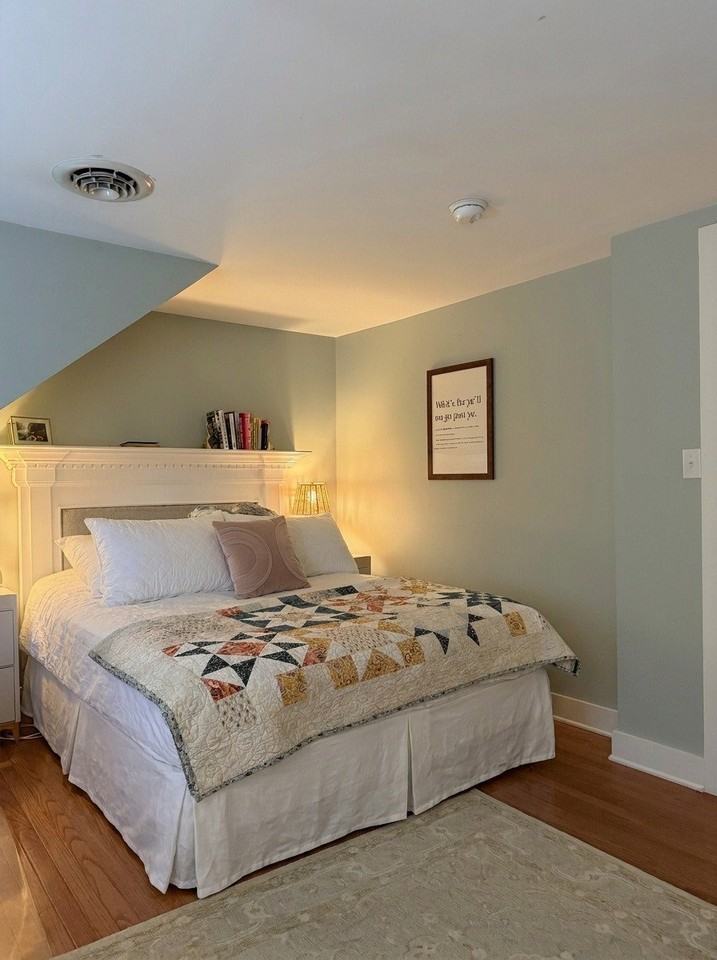 409 Glebe Rd ##Md - Photo 6 of 10