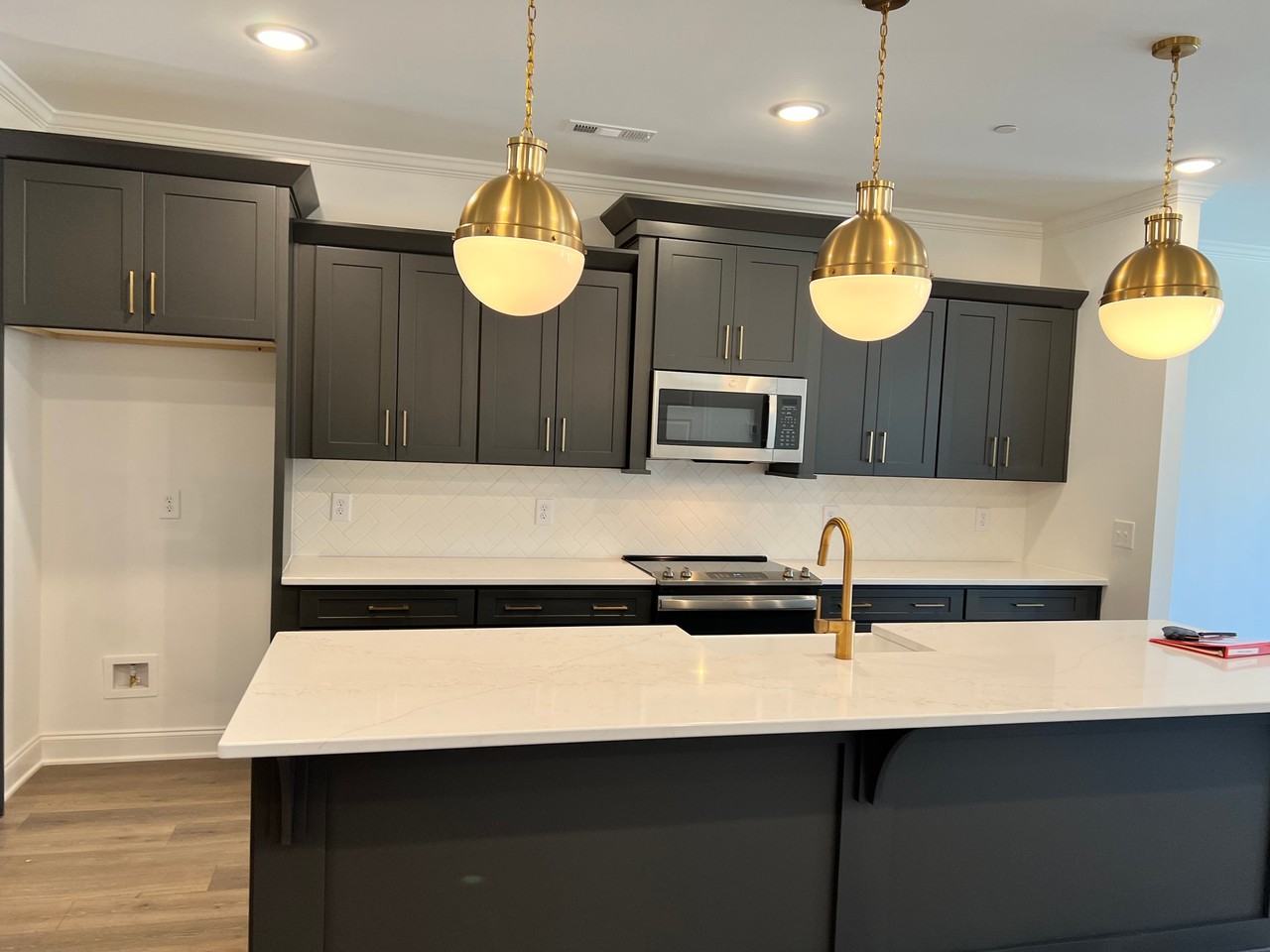 2702 Bramblewood Ln - Photo 4 of 18