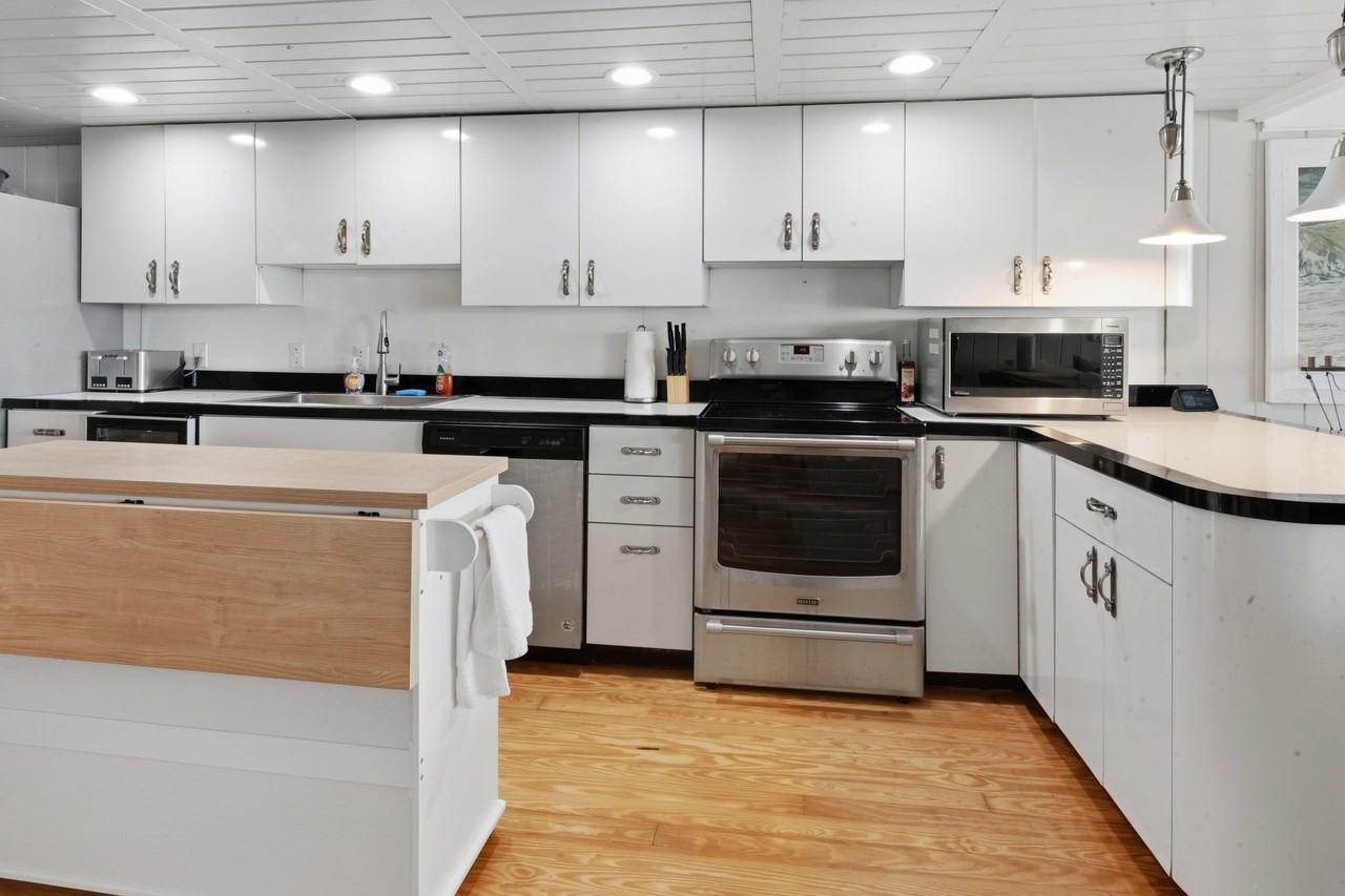 605 Bayshore Dr #22 - Photo 6 of 10