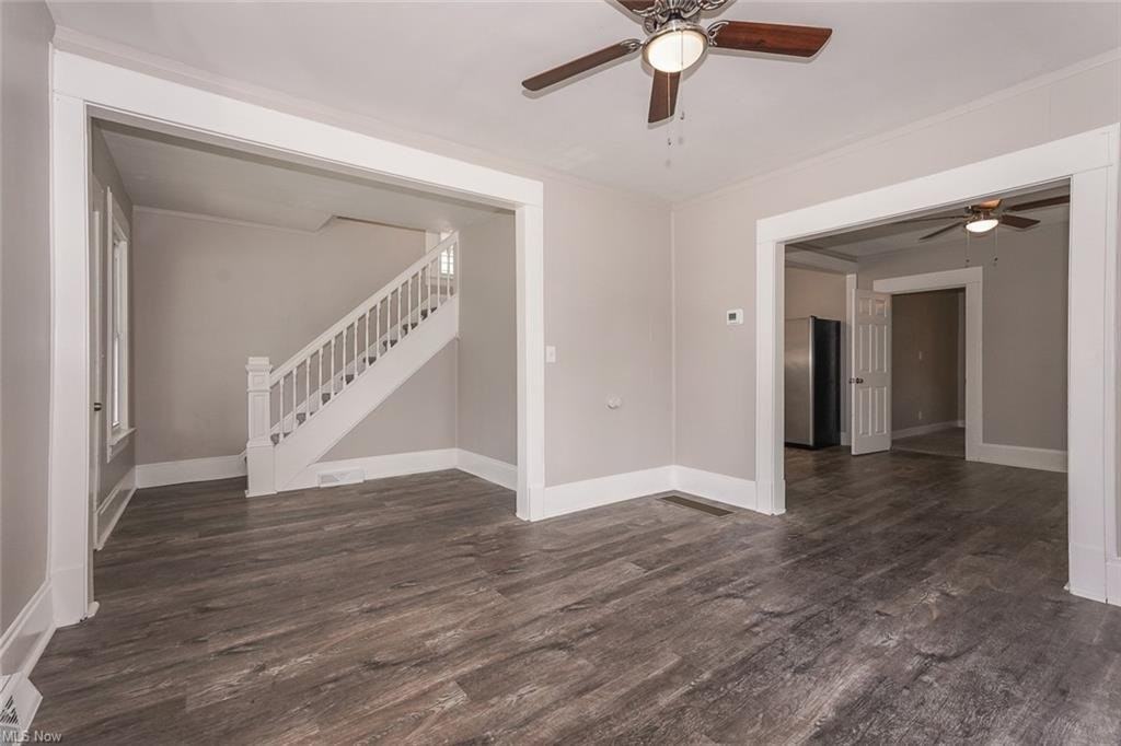 2243 Reid Ave - Photo 3 of 20