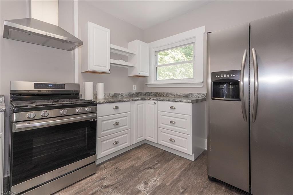 2243 Reid Ave - Photo 7 of 20