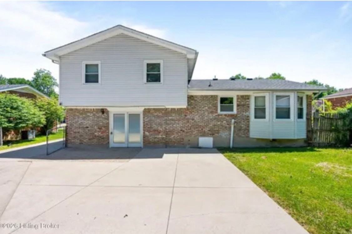 3716 Longview Rd - Photo 3 of 21