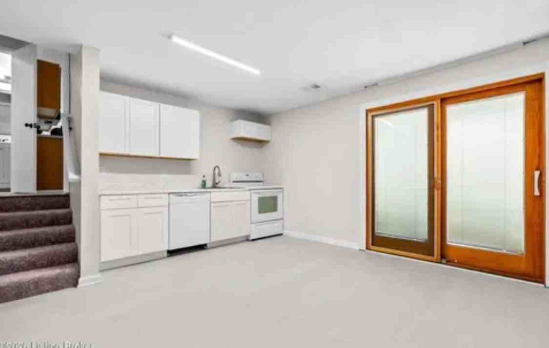 3716 Longview Rd - Photo 5 of 21