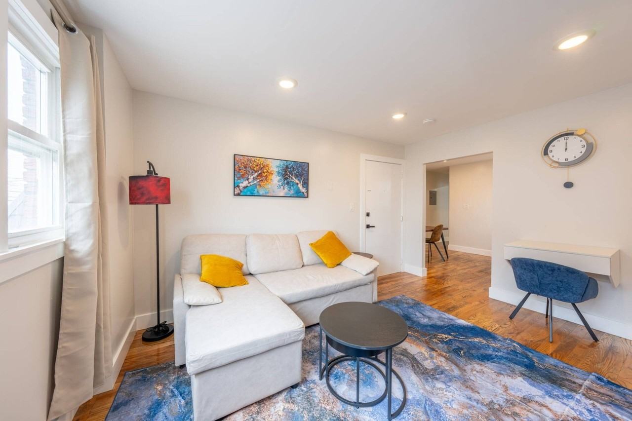 33-35 Adams St #1 - Photo 6 of 20