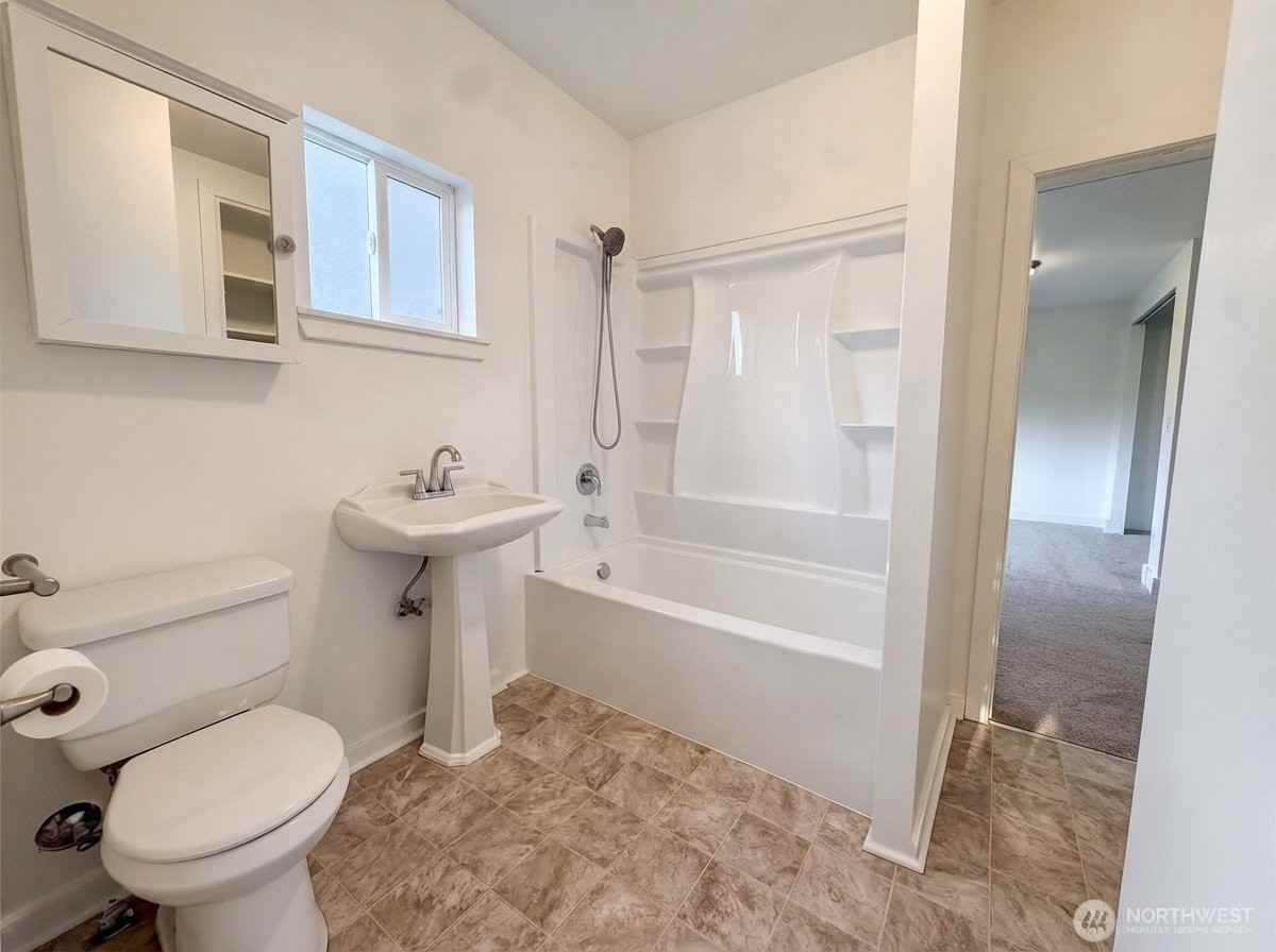 7506 Lower Ridge Rd - Photo 3 of 11