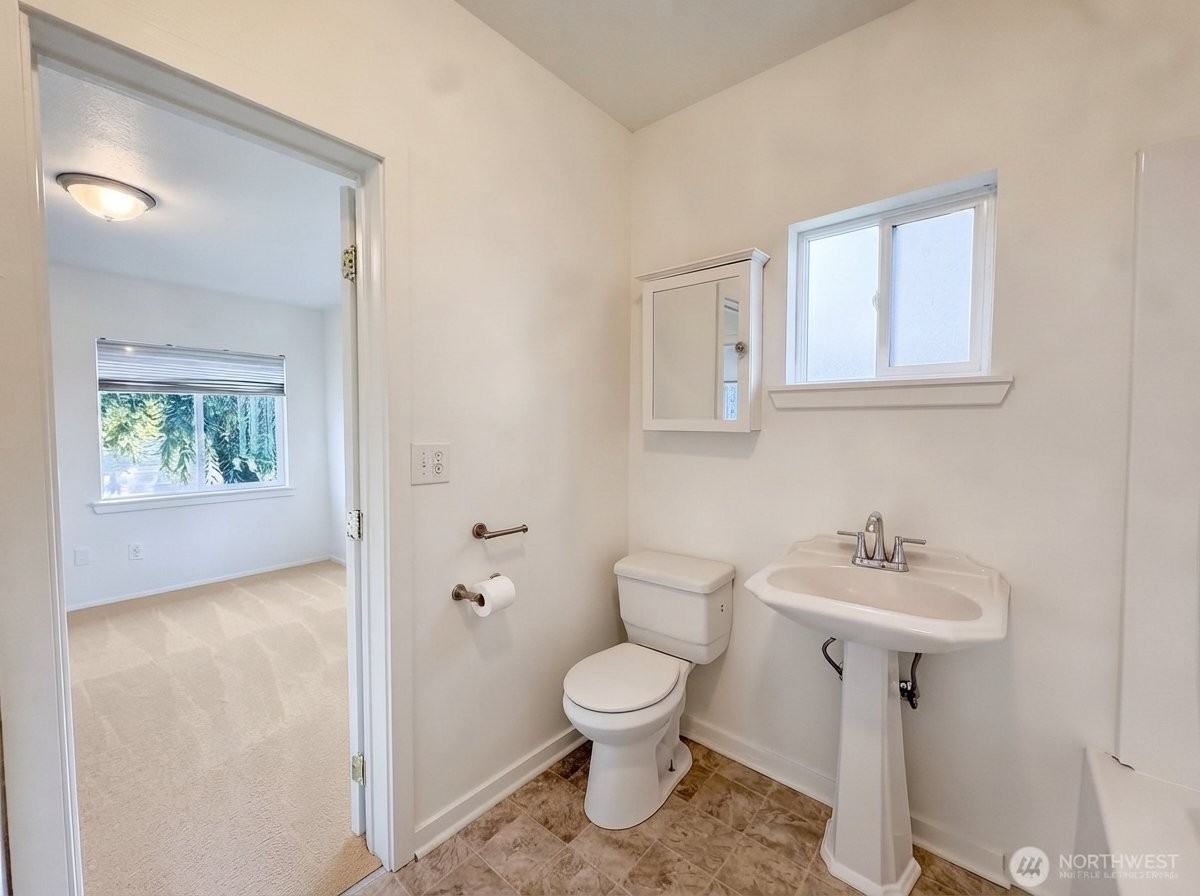 7506 Lower Ridge Rd - Photo 4 of 11