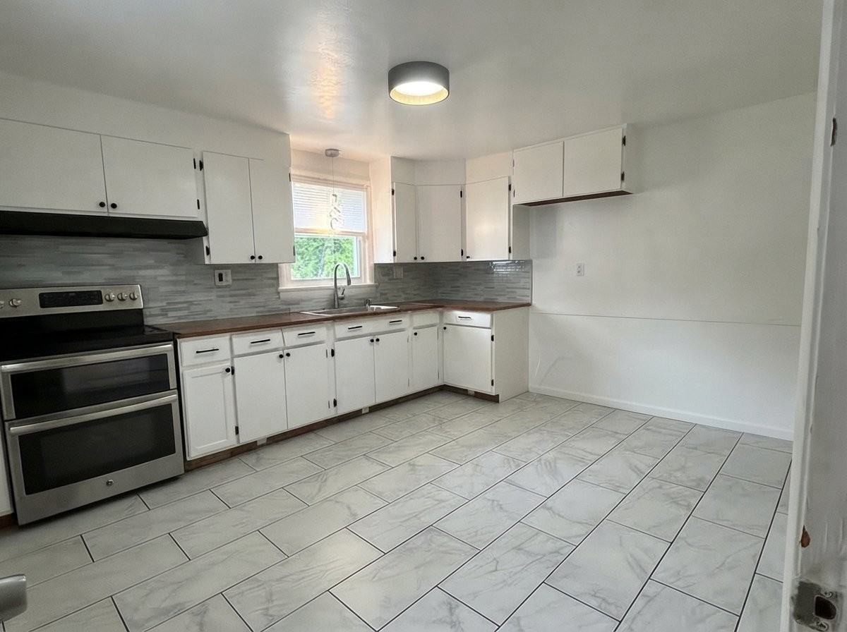 90 Greaney St - Photo 6 of 12