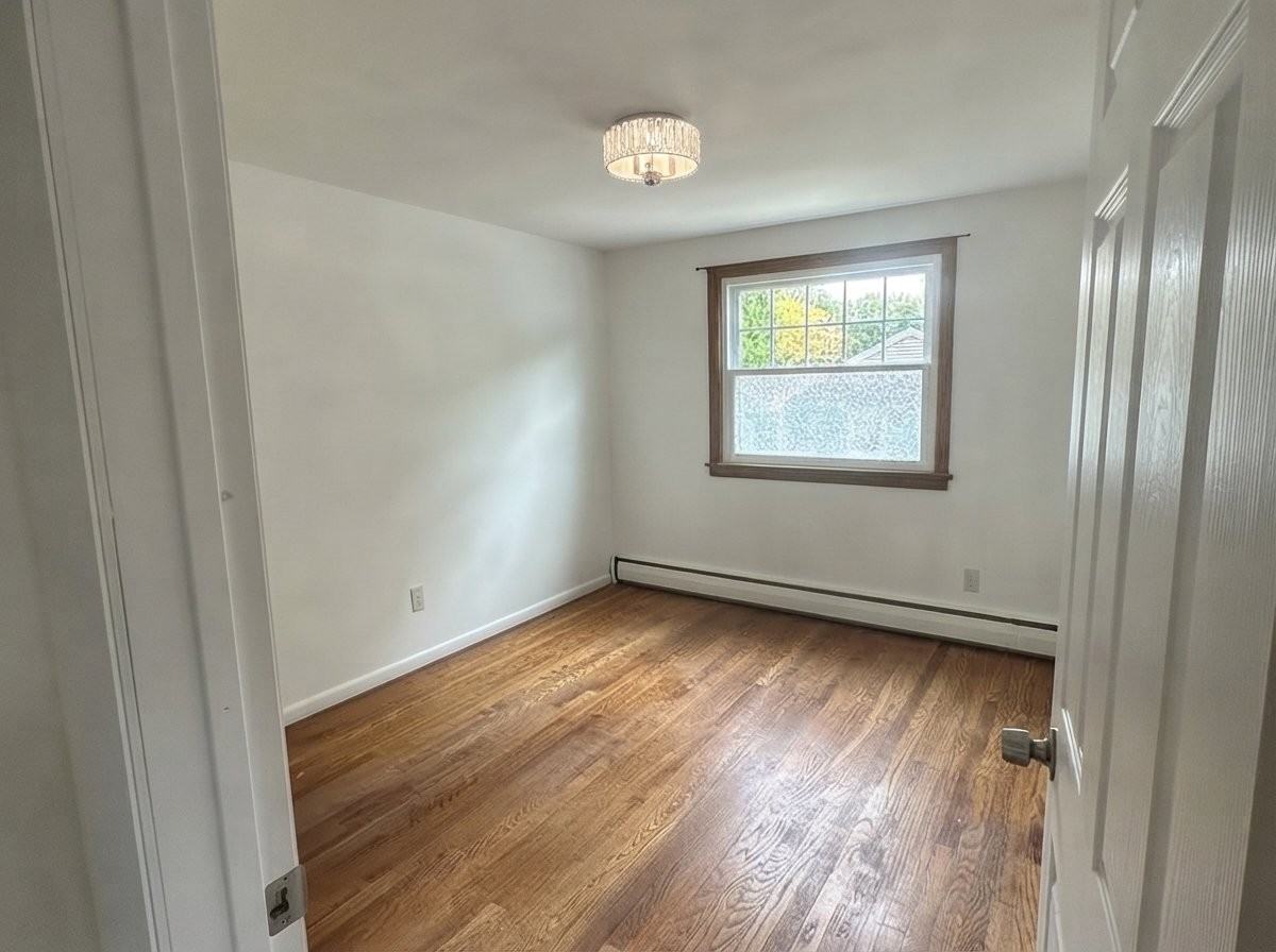 90 Greaney St - Photo 7 of 12