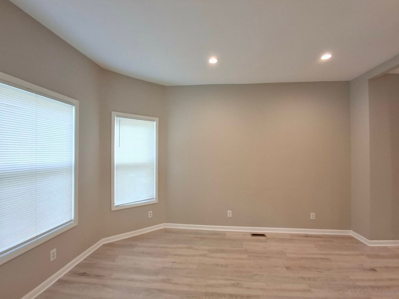 60 Main St #1 - Photo 3 of 16