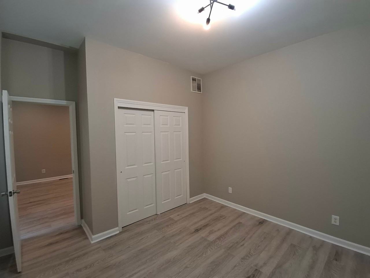 60 Main St #1 - Photo 5 of 16
