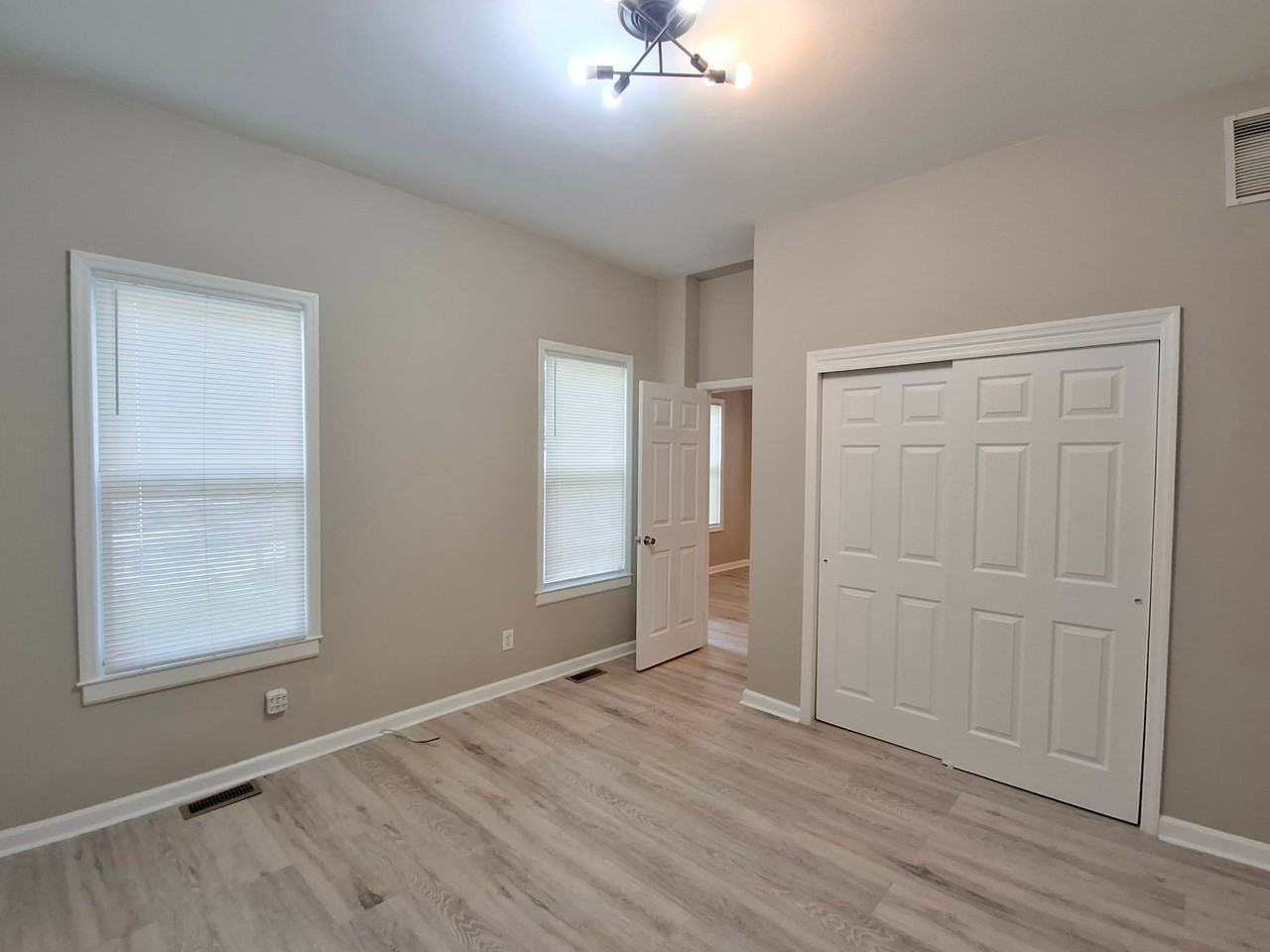60 Main St #1 - Photo 6 of 16