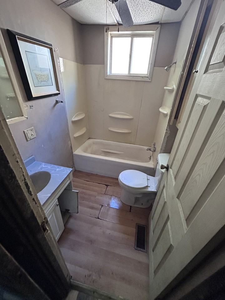 2015 N Union St - Photo 4 of 19