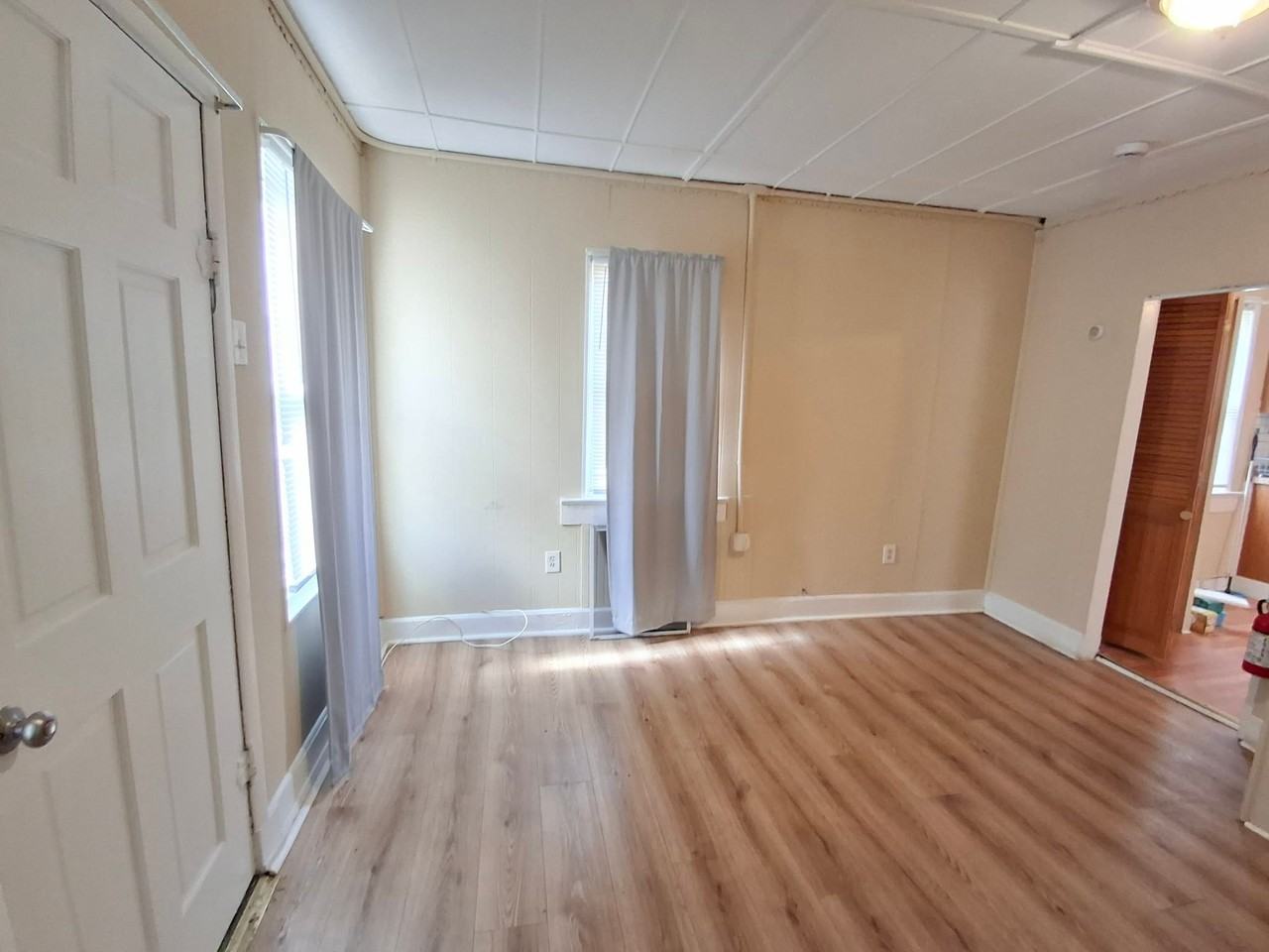 27A Obert St #1 - Photo 3 of 10