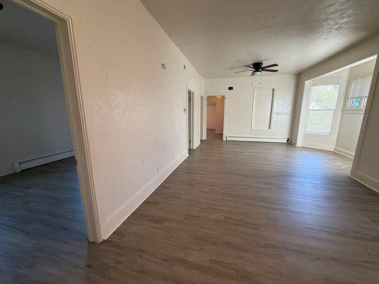 1313 4th St - Photo 4 of 17