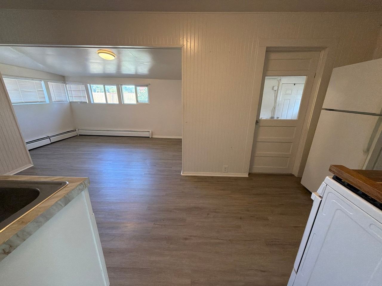 1313 4th St - Photo 6 of 17