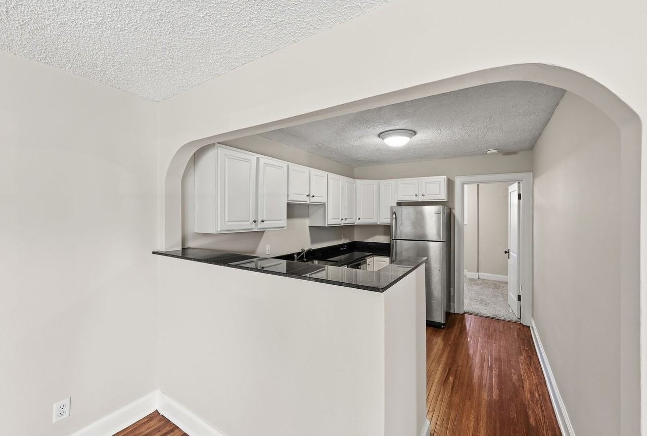 1377 Northwest Blvd #A - Photo 3 of 14