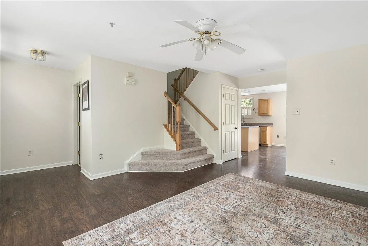 1917 Linden Ave - Photo 2 of 20