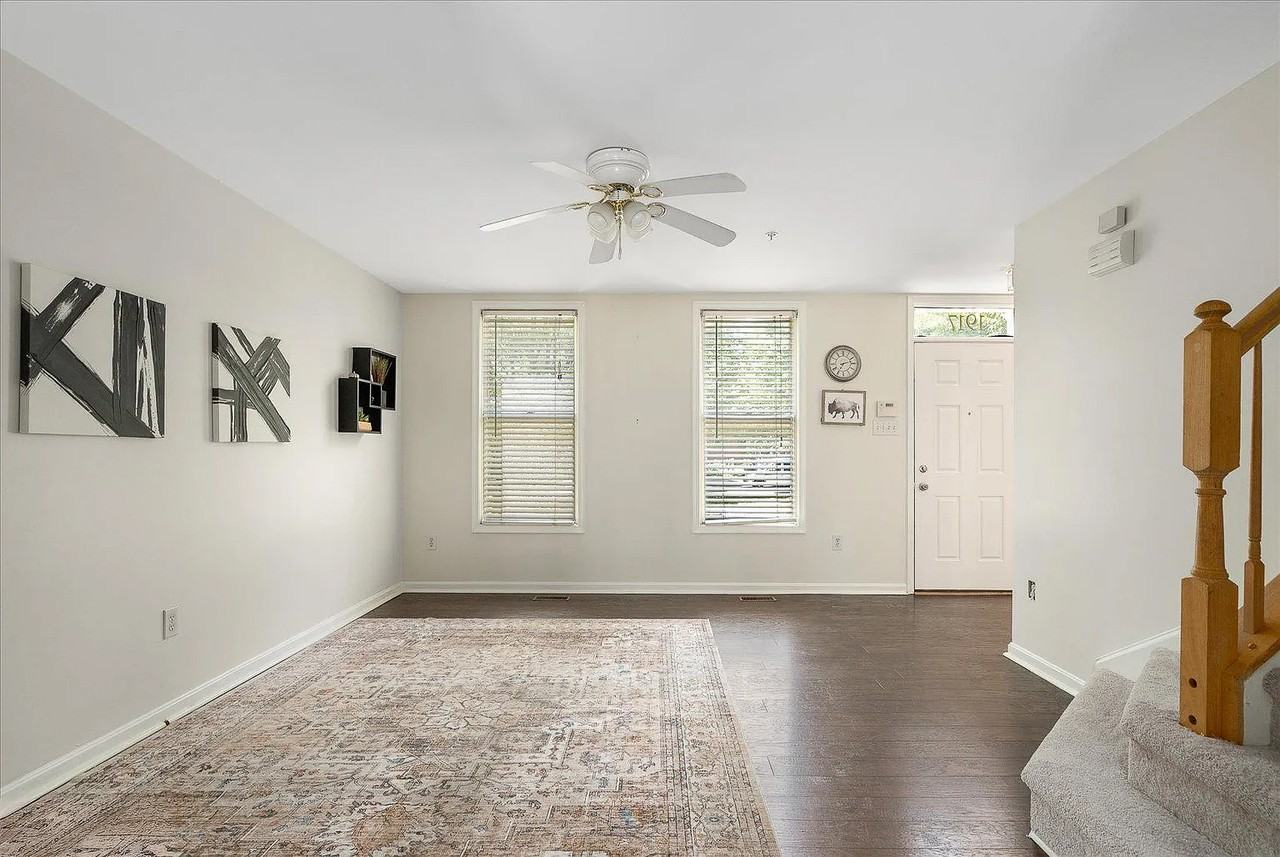 1917 Linden Ave - Photo 3 of 20