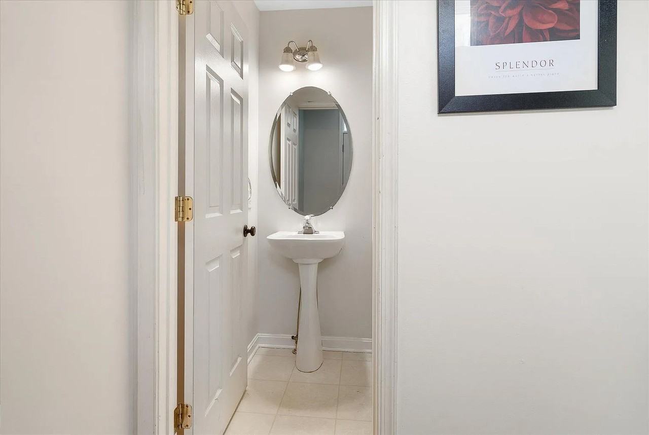 1917 Linden Ave - Photo 4 of 20