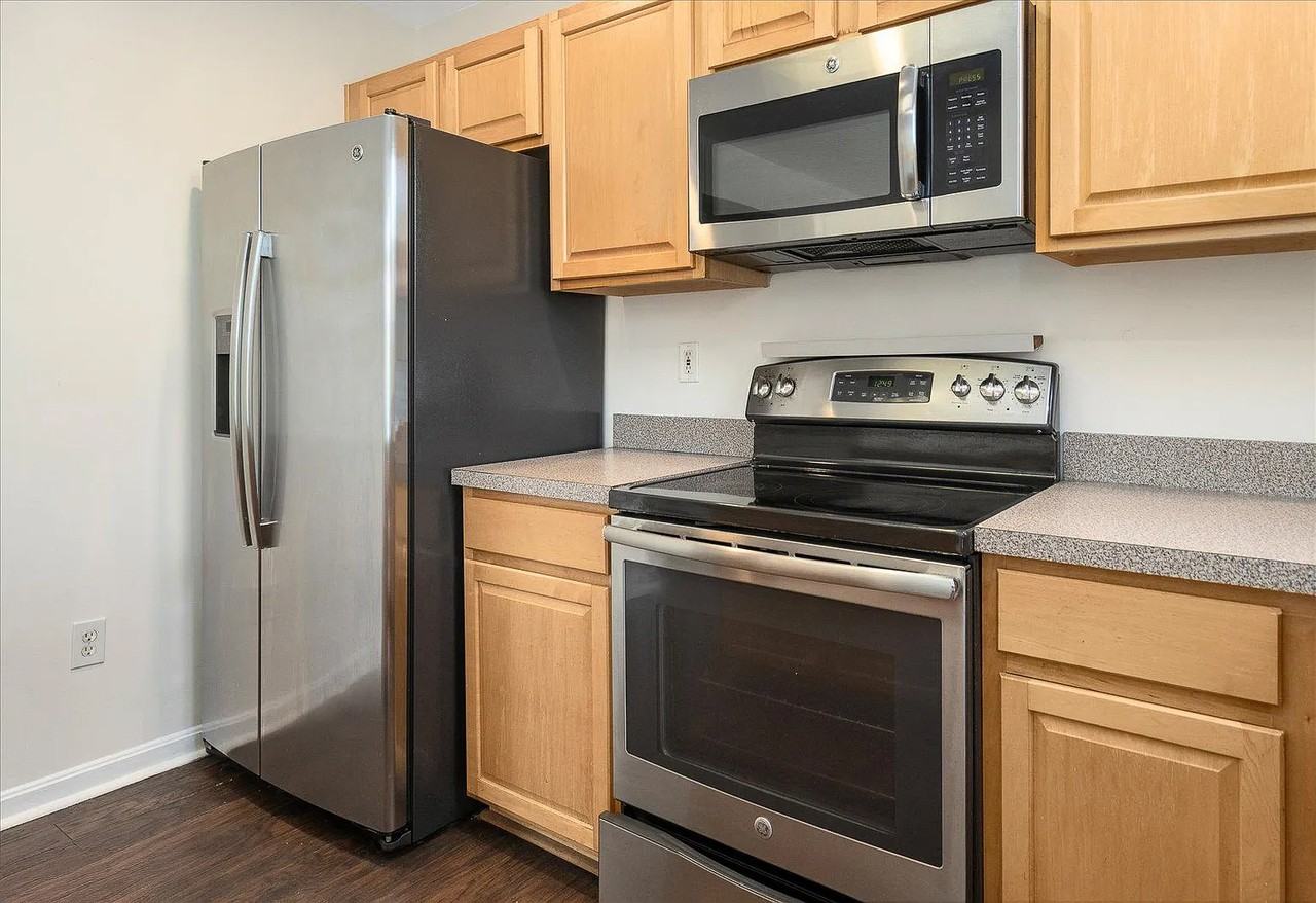 1917 Linden Ave - Photo 7 of 20