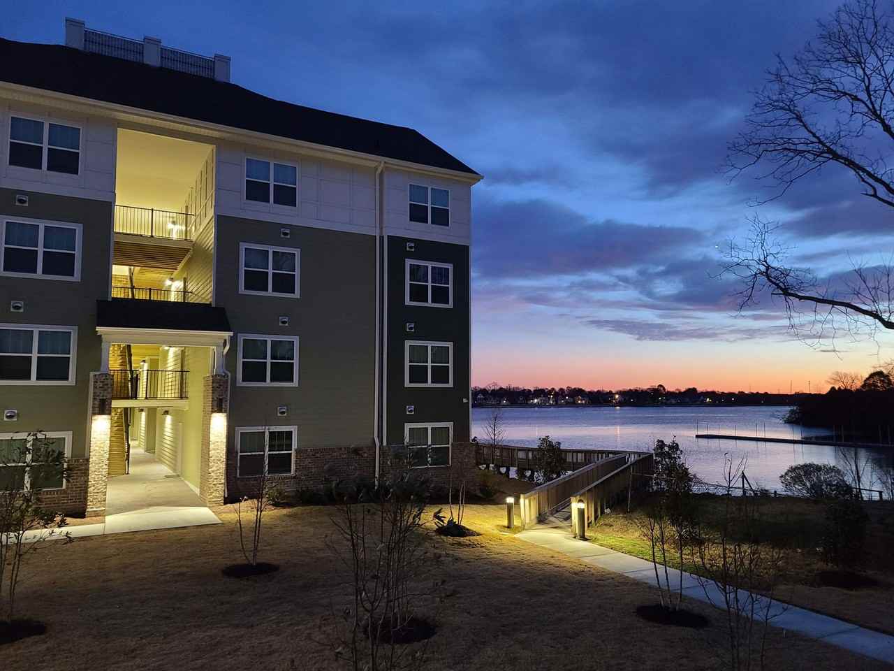 The Retreat at Harbor Pointe - Photo 7 of 11