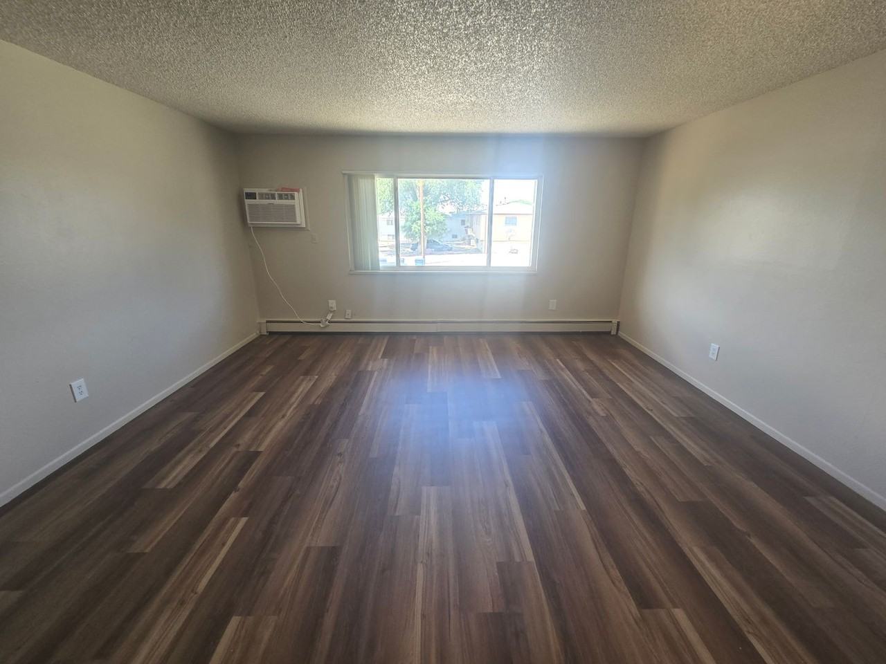 1691 Moore Ave #09 - Photo 6 of 16