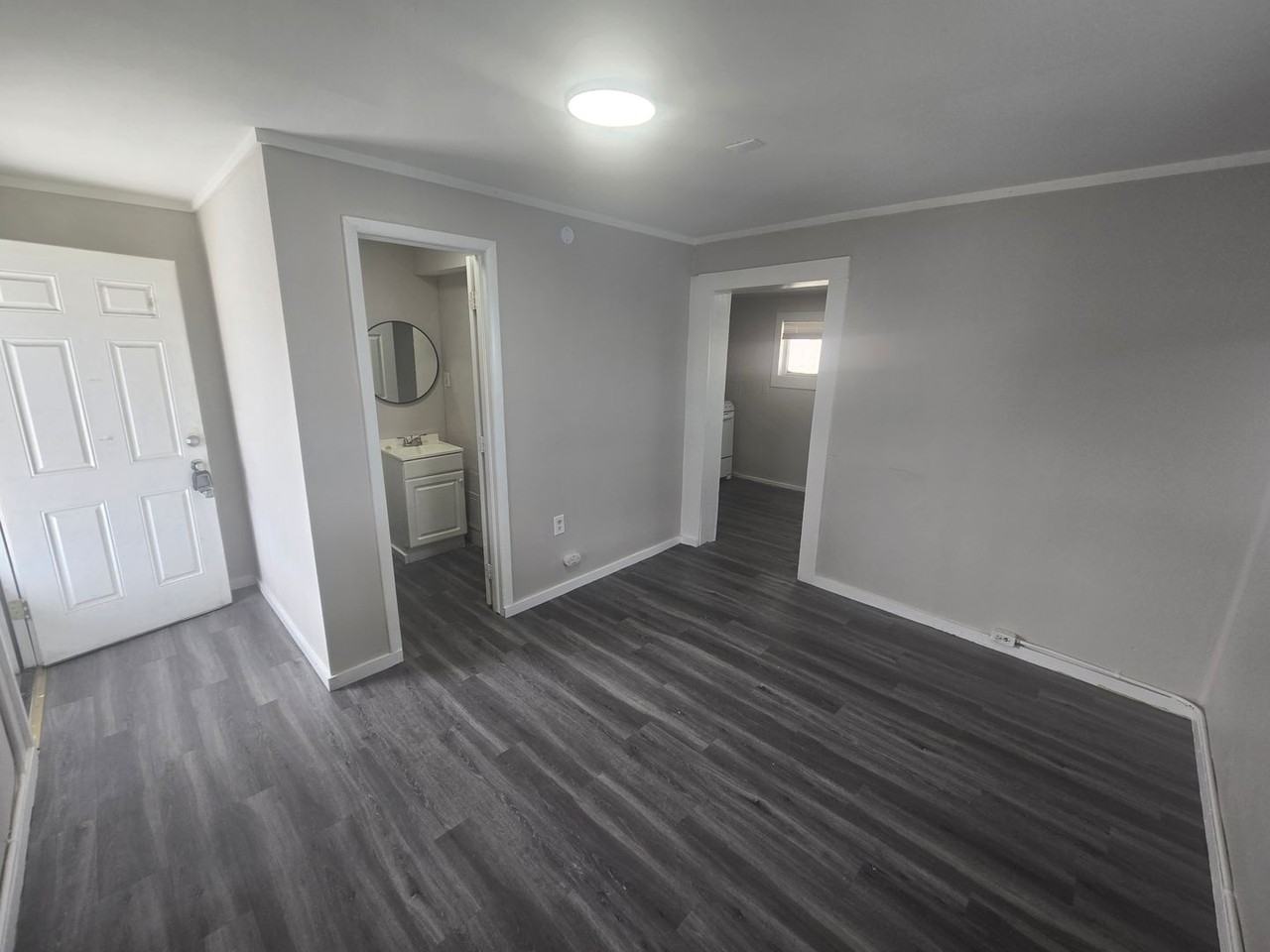 400 Santa Fe Dr #11 - Photo 3 of 9