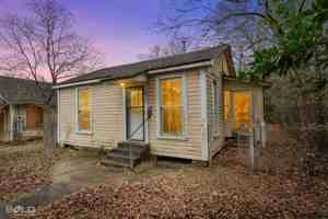 featured image of 5917 Lexington Ave