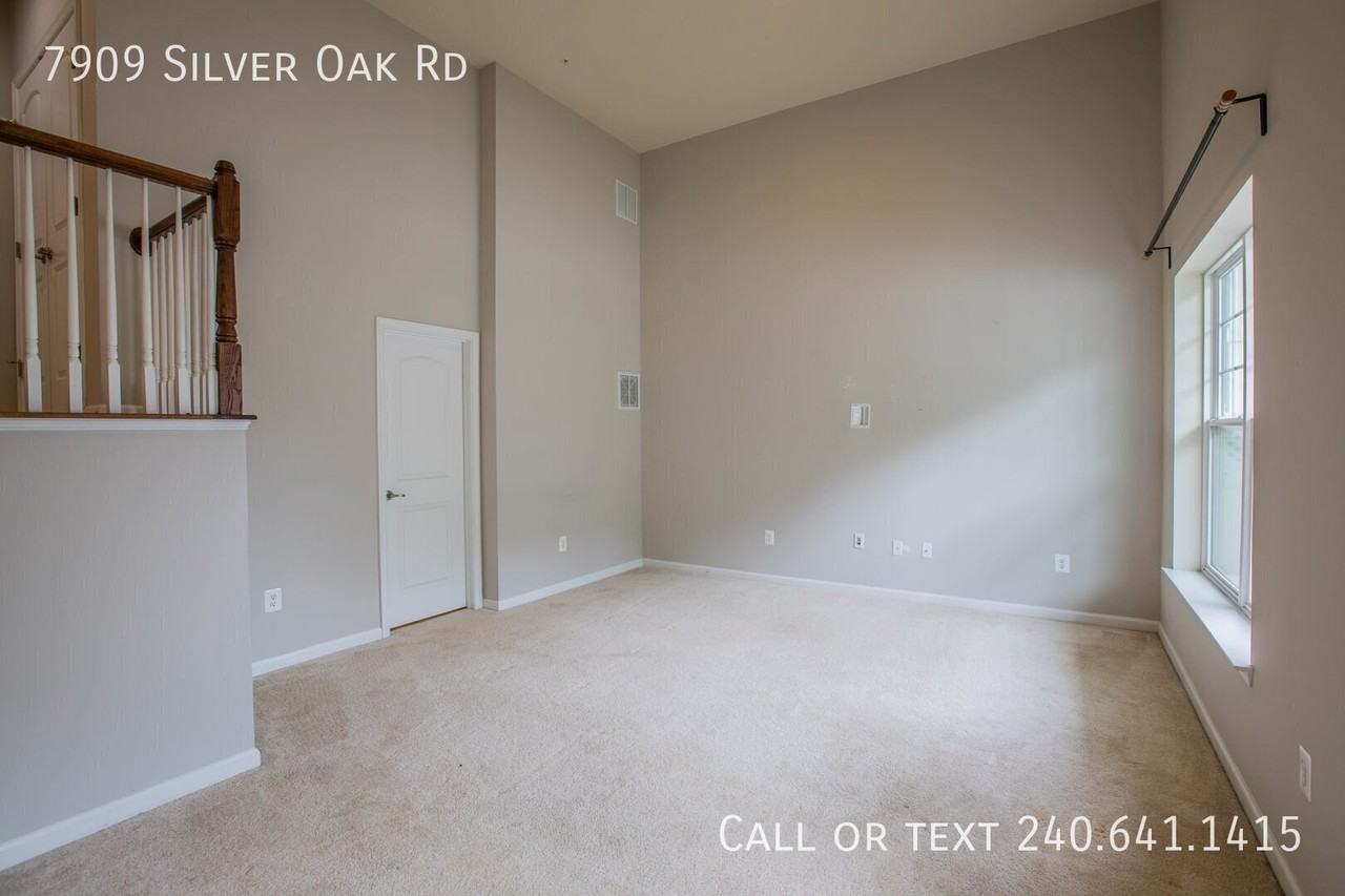 7909 Silver Oak Rd - Photo 3 of 33