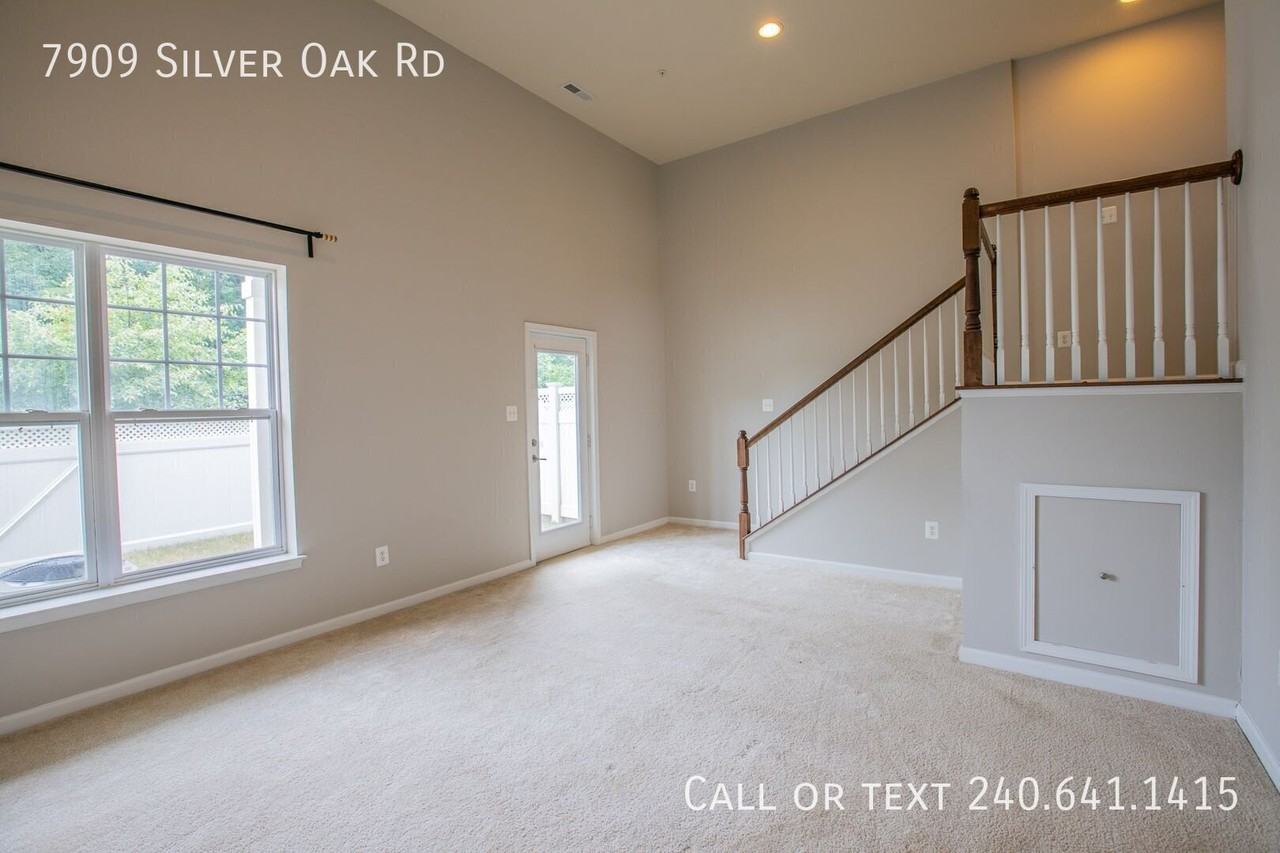 7909 Silver Oak Rd - Photo 6 of 33