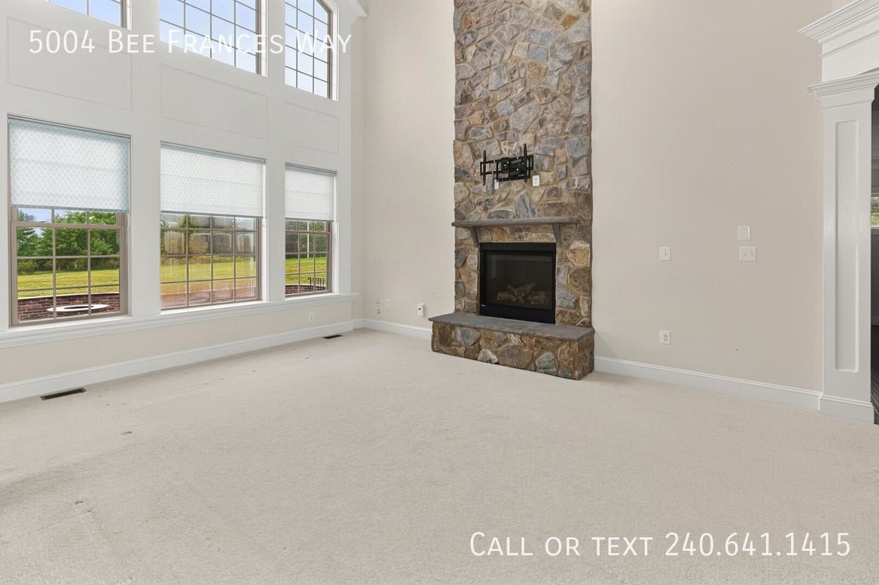 5004 Bee Frances Way - Photo 2 of 43