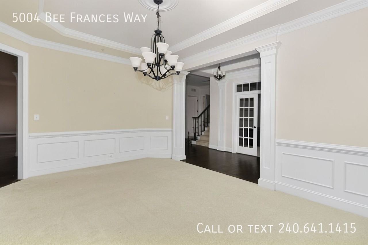 5004 Bee Frances Way - Photo 6 of 43