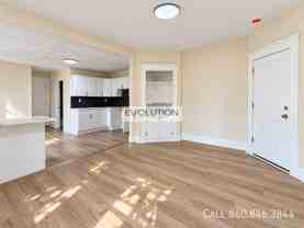 906908 Park St #2W - Photo 1 of 1