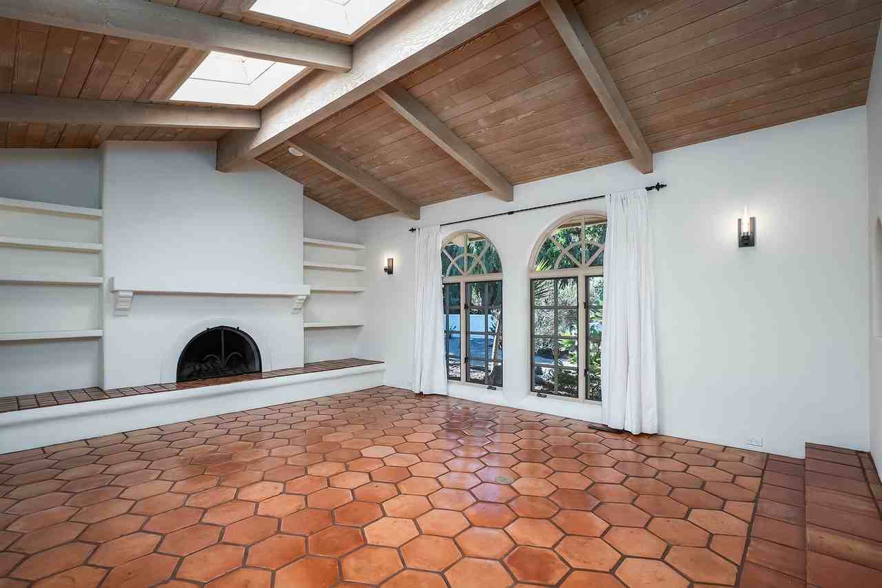 3725 Trudy Ln - Photo 7 of 50