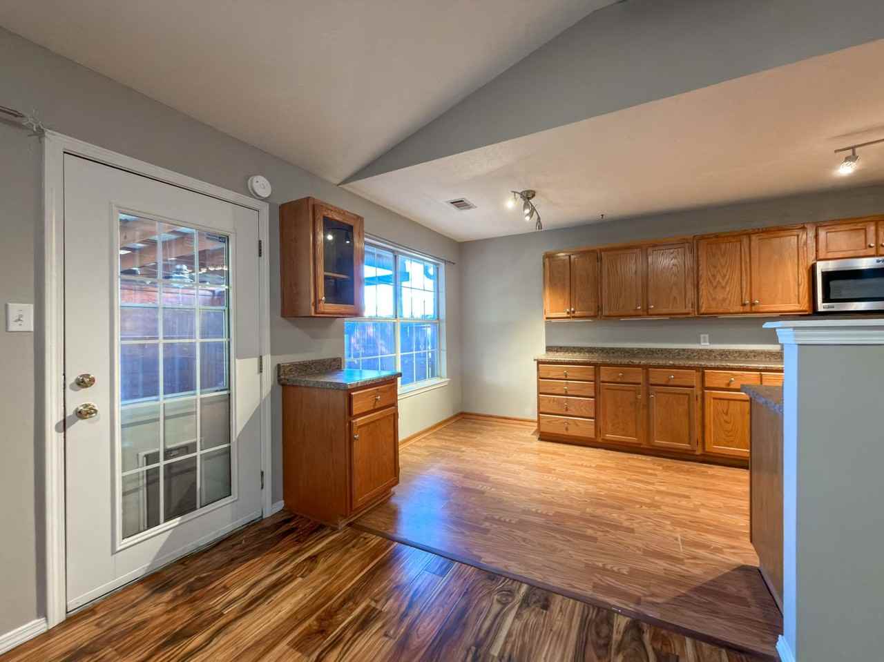 7812 S 25th St - Photo 5 of 24