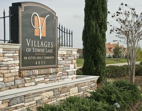 Village of Towne Lake - Photo 2 of 30