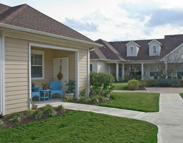 Village of Towne Lake - Photo 3 of 30