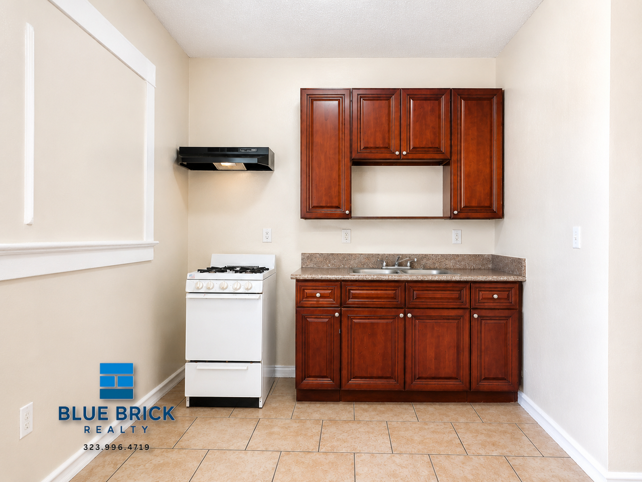 2941 Whittier Blvd #305 - Photo 2 of 10