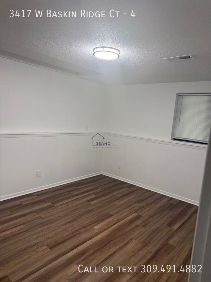 3417 W Baskin Ridge Ct #4 - Photo 5 of 7