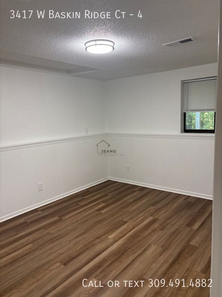 3417 W Baskin Ridge Ct #4 - Photo 6 of 7