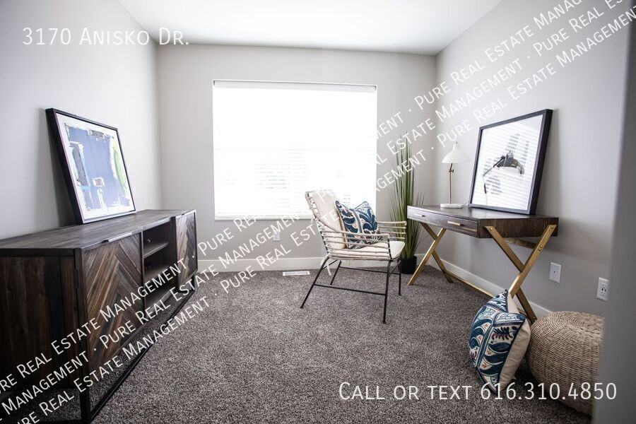 3170 Anisko Dr - Photo 5 of 29