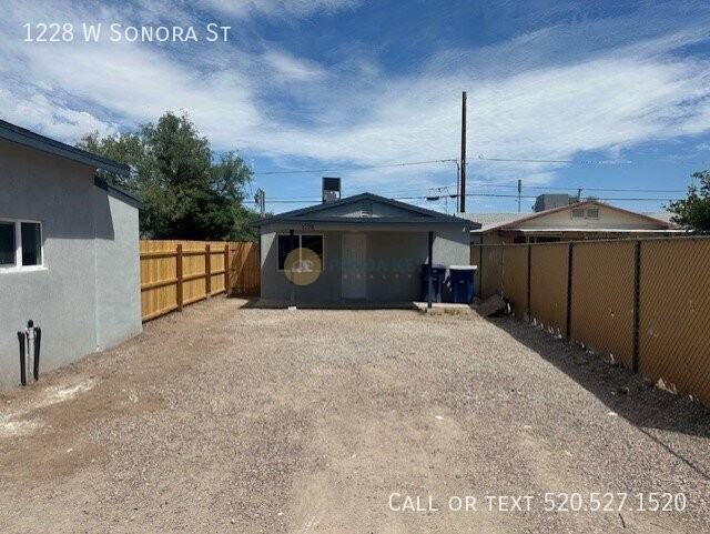 1228 W Sonora St - Photo 2 of 15
