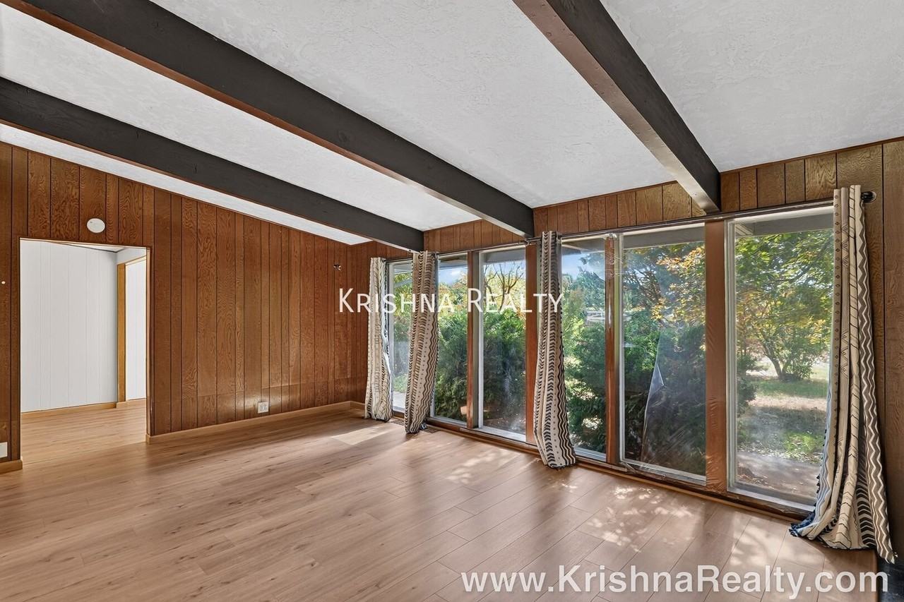 675 Nw 123rd Ave - Photo 5 of 22
