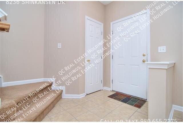 8236 Shinkansen Dr - Photo 2 of 16