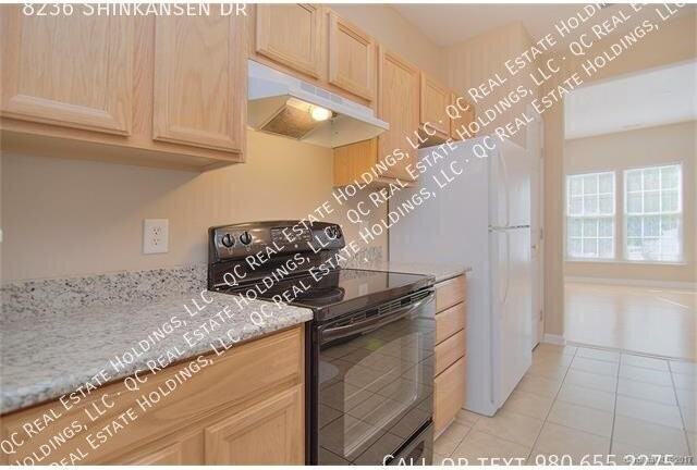 8236 Shinkansen Dr - Photo 4 of 16