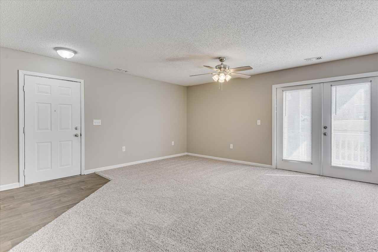 Hollybrook Apartments - Photo 5 of 37