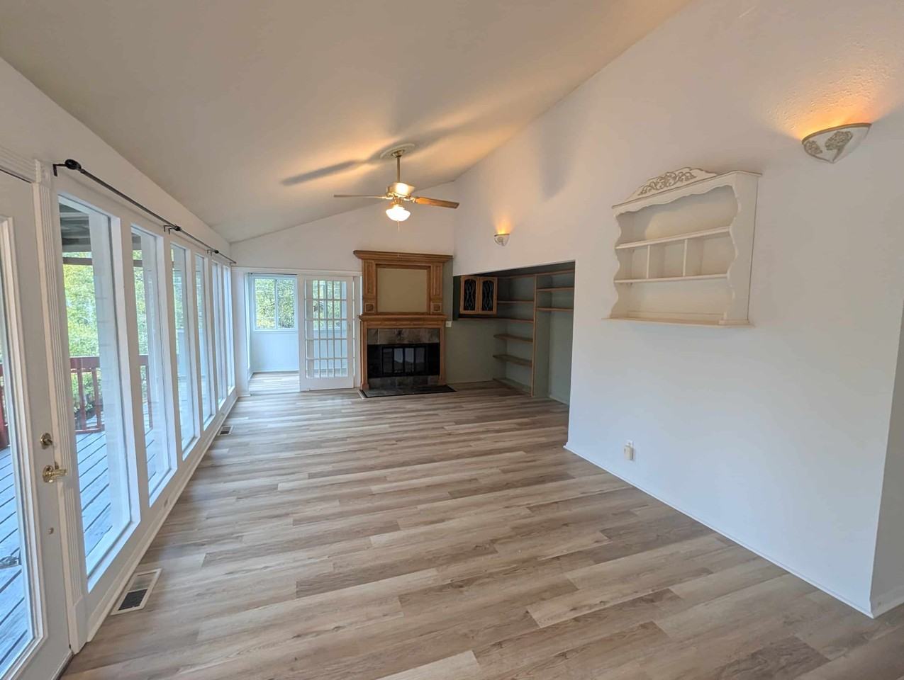 218 S Fairview St - Photo 5 of 27