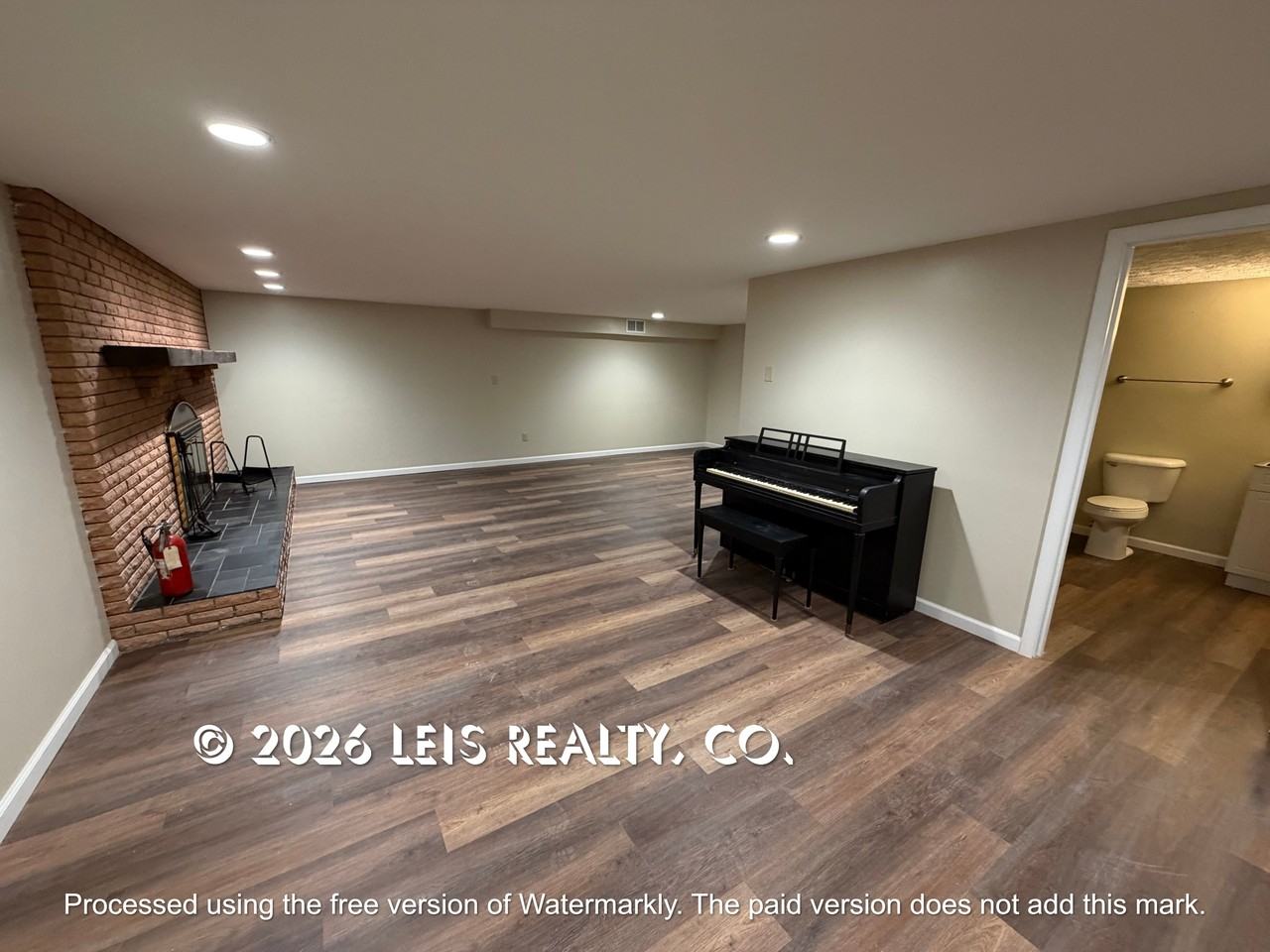 3271 Harrison Road, Apt B - Photo 2 of 20