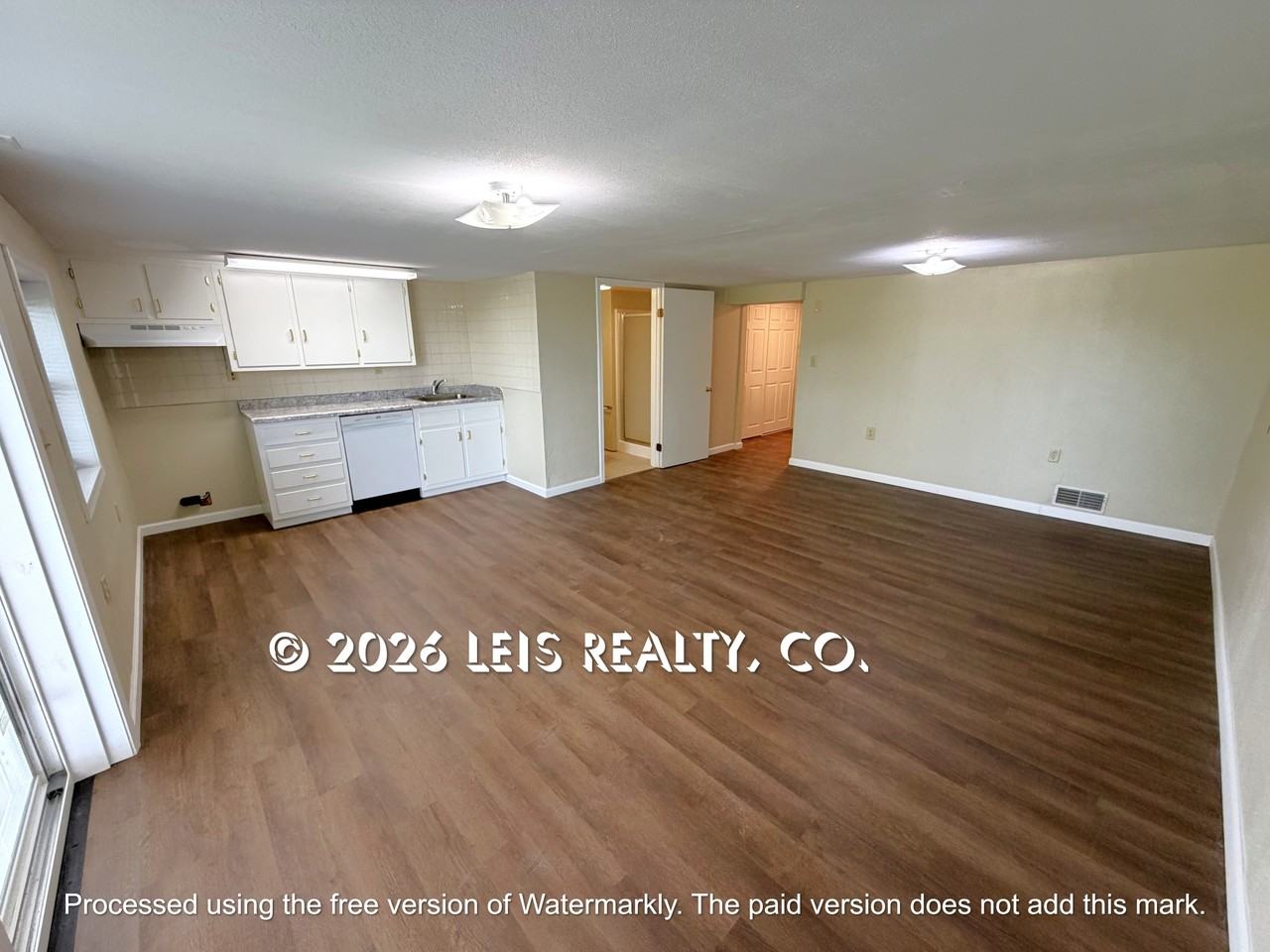 3271 Harrison Road, Apt B - Photo 6 of 20