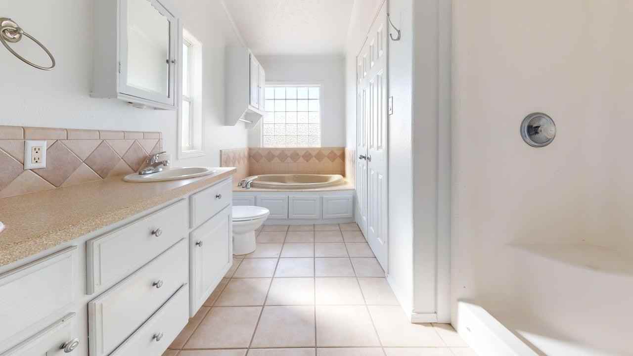 10664 Ne Keeney Rd #1 - Photo 7 of 12